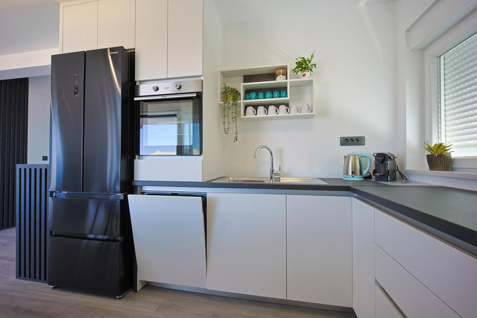 La Storia Apartments Makarska Exteriör bild