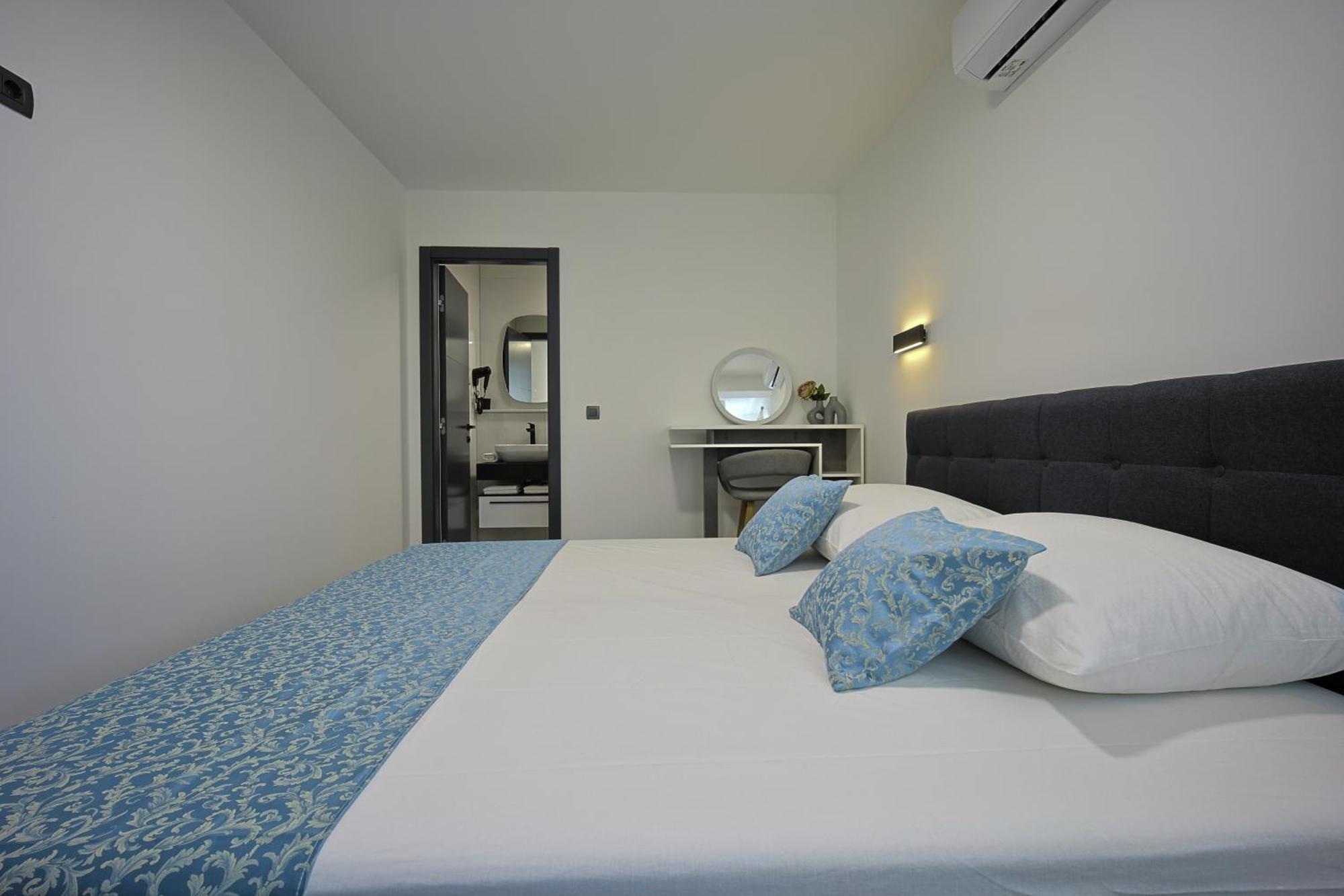 La Storia Apartments Makarska Exteriör bild